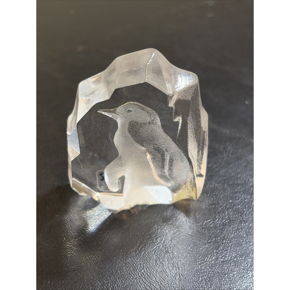 Mats Jonasson Lead Crystal Penguin Paperweight – Sweden Signed 2.5"